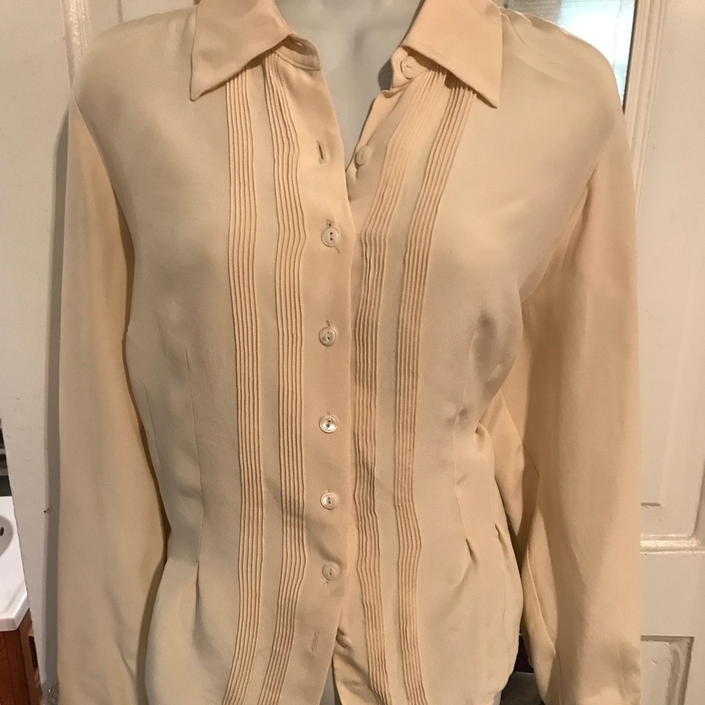Jones NY silk blouse sz womens 14 P. Good condtn.